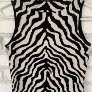 T Tahari Zebra Top